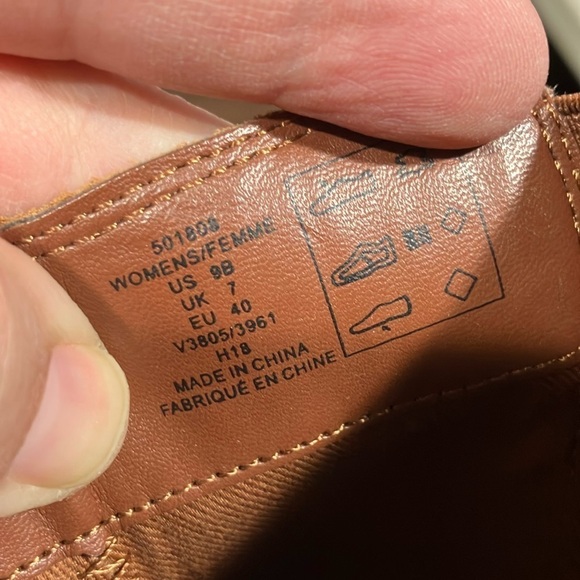 Lands End suede wedge booties size 9 - Picture 7 of 7